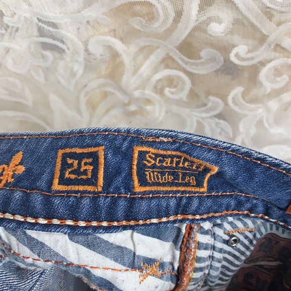 Rock Revival Scarlett Cut off Capri Cropped Cuffed Jeans medium wash distressed - Picture 14 of 16